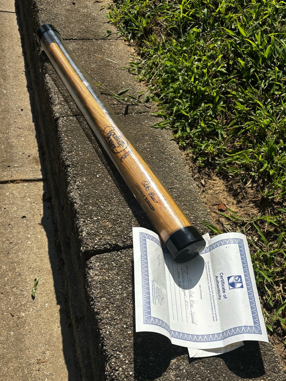 BABE RUTH SIGNED & AUTOGRAPHED LOUISVILLE SLUGGER